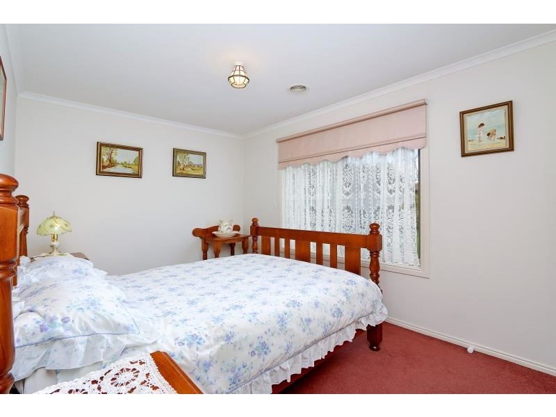 12 Summerfield Drive, Mornington VIC 3931