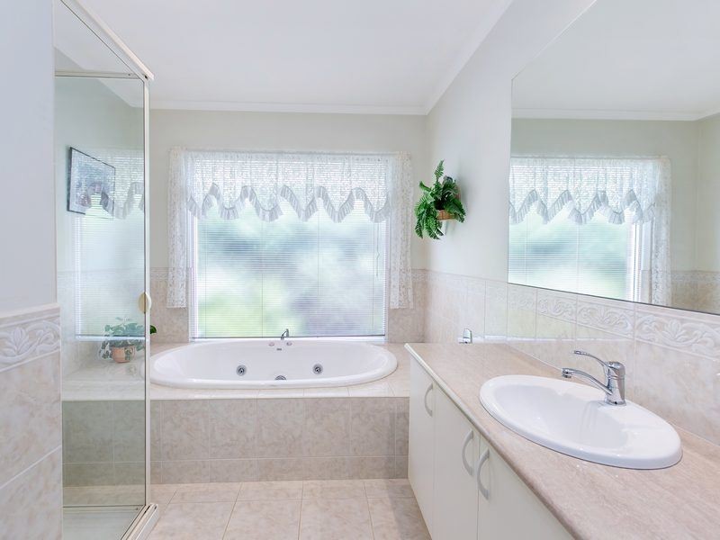 28 Secrets Way, Mount Martha VIC 3934