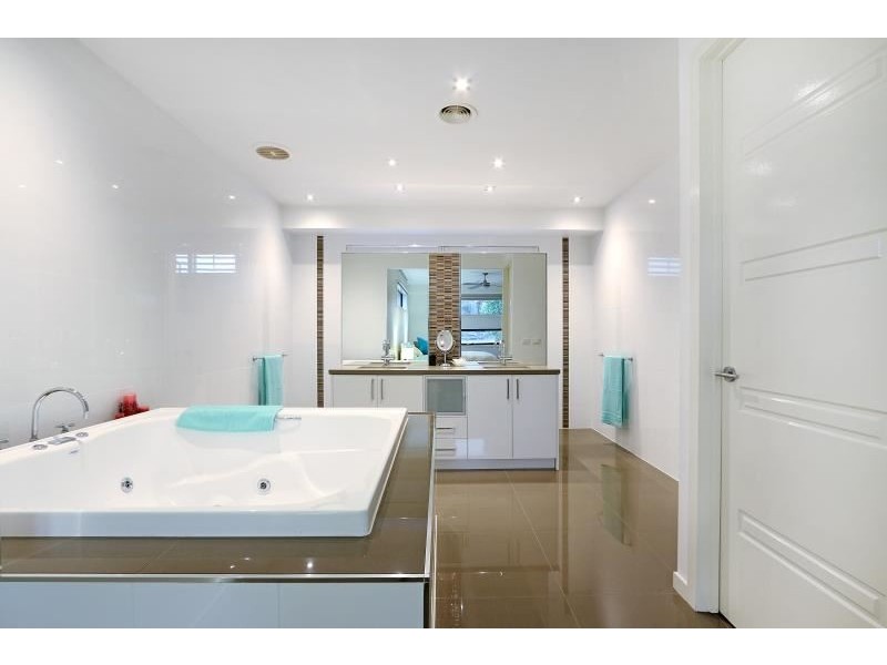 1 Century Drive, Mount Martha VIC 3934