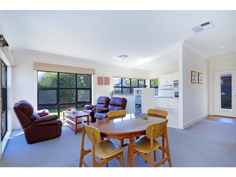 1/16 MacDonald Grove, Mornington VIC 3931