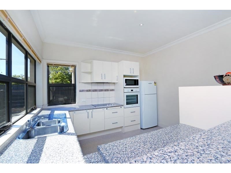 1/16 MacDonald Grove, Mornington VIC 3931