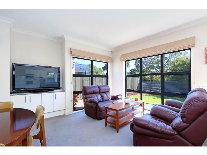 1/16 MacDonald Grove, Mornington VIC 3931