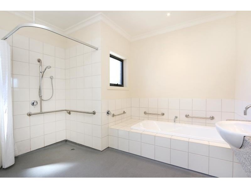 1/16 MacDonald Grove, Mornington VIC 3931