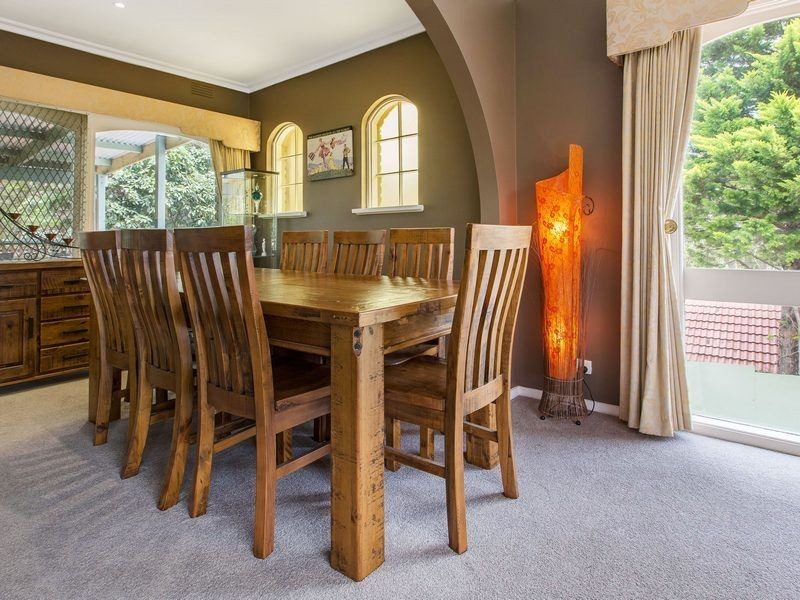 8 Bellbird Road, Mount Eliza VIC 3930