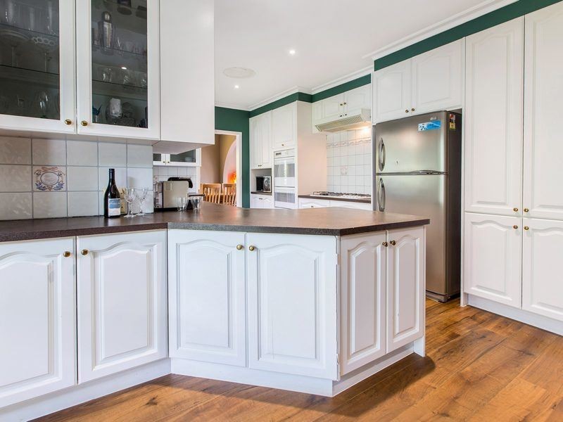 8 Bellbird Road, Mount Eliza VIC 3930