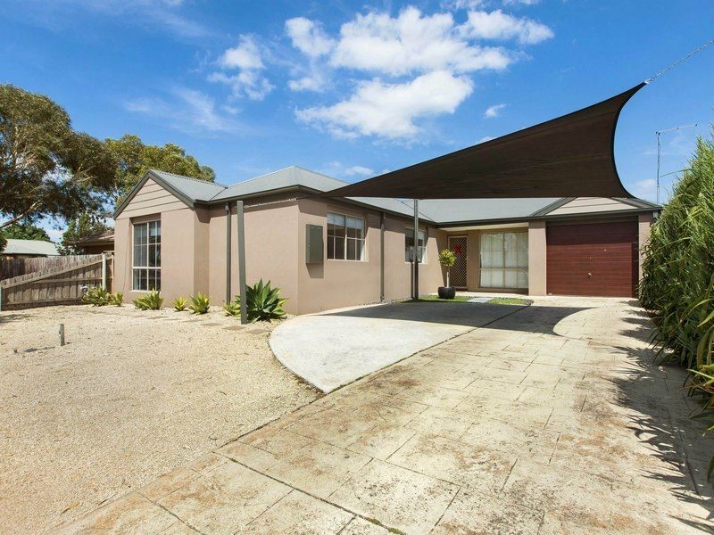 5 Greendale Place, Mount Martha VIC 3934