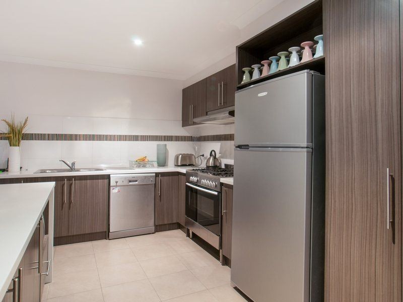 8 Sefton Grange, Mount Martha VIC 3934
