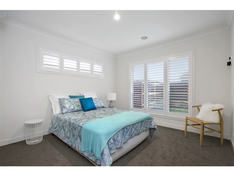 2/21-23 Kent Street, Mornington VIC 3931