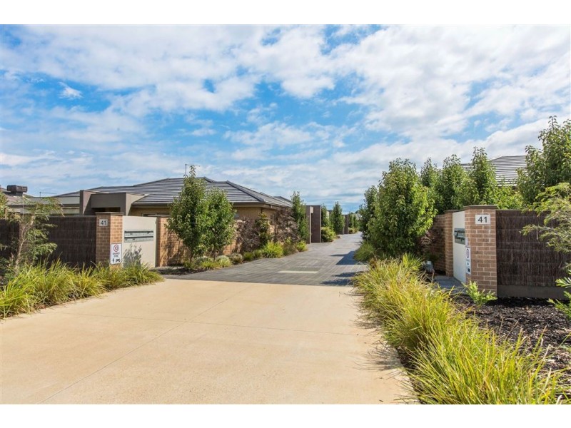 7/41 Green Island Avenue, Mount Martha VIC 3934