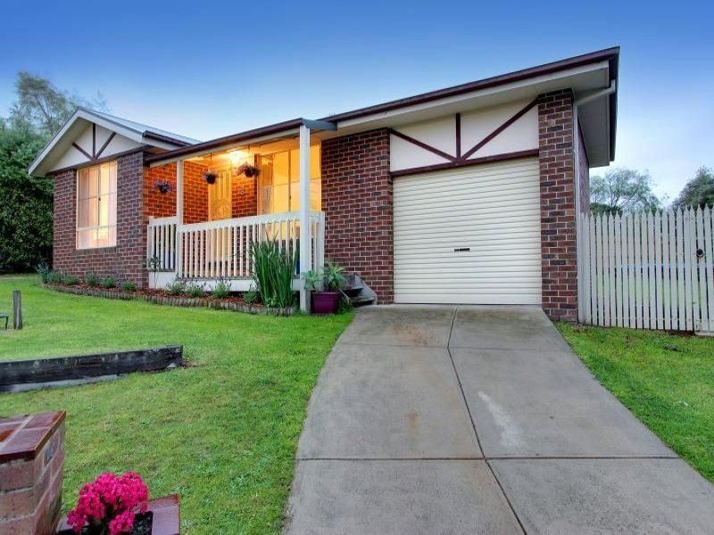 8 Bianca Court, Mornington VIC 3931