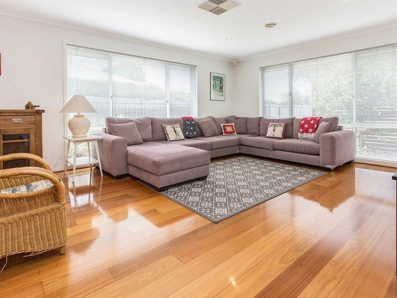 2 Valerie Close, Mount Martha VIC 3934