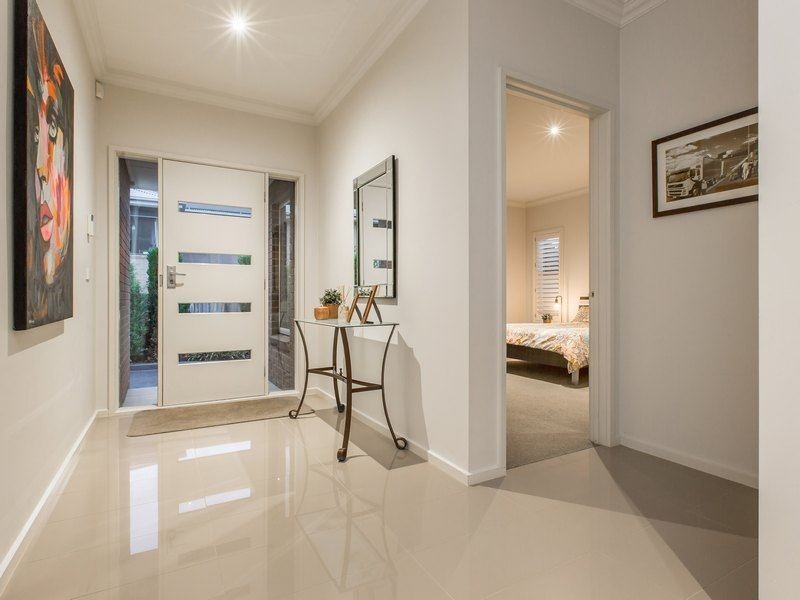 1/53 Beleura Hill, Mornington VIC 3931