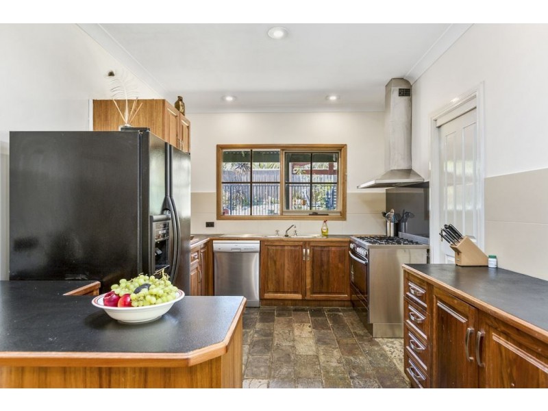 6 Tal Tals Crescent, Mount Martha VIC 3934