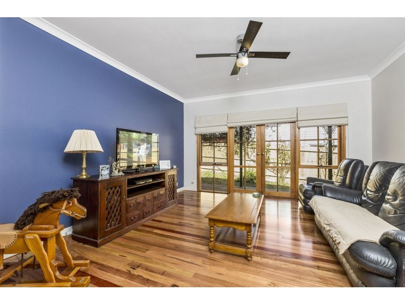 6 Tal Tals Crescent, Mount Martha VIC 3934