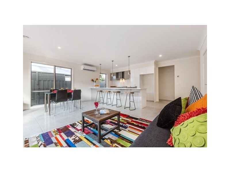 2/7 Harrap Road, Mount Martha VIC 3934