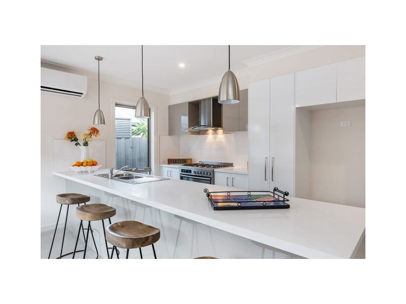 2/7 Harrap Road, Mount Martha VIC 3934