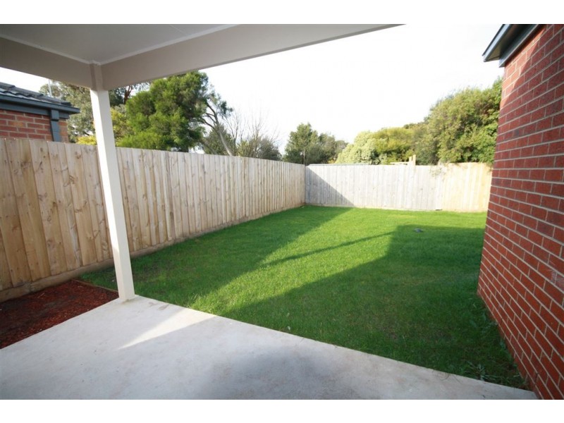 10 Lewin Street, Carrum Downs VIC 3201