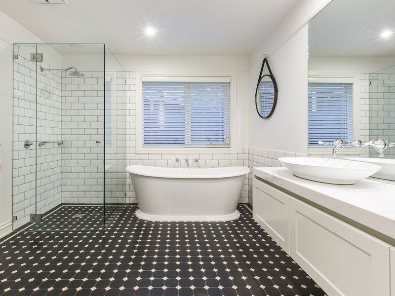 36 Somers Ave, Mount Martha VIC 3934