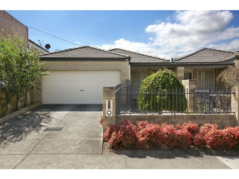 1/65 Wilsons Road, Mornington VIC 3931