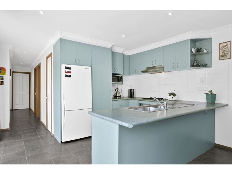 1/65 Wilsons Road, Mornington VIC 3931