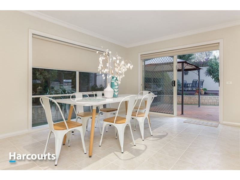 4 Lexton Street, Narre Warren South VIC 3805