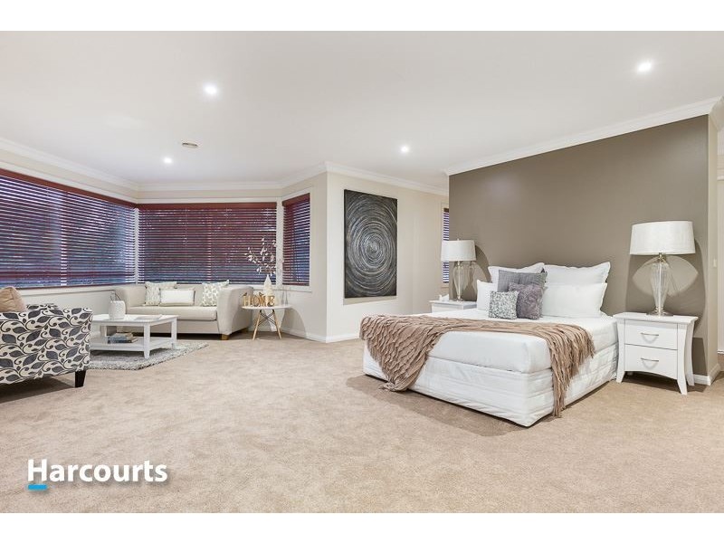 4 Lexton Street, Narre Warren South VIC 3805