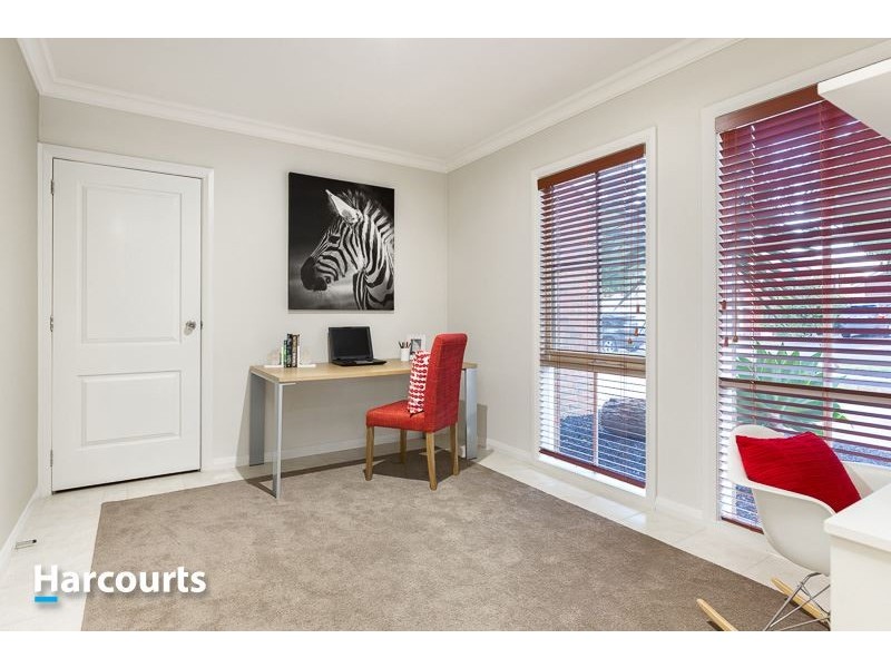 4 Lexton Street, Narre Warren South VIC 3805