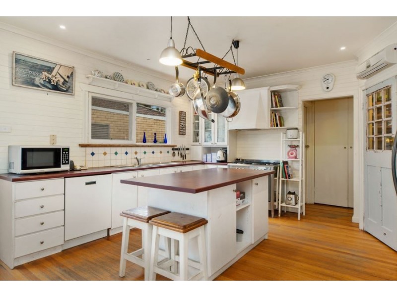 60 Adelaide Street, Mornington VIC 3931