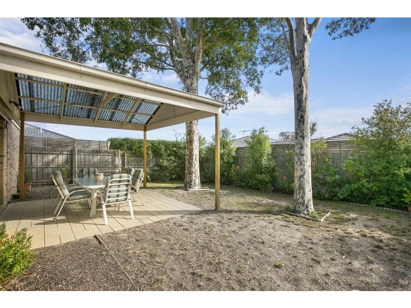 17 Meadow Crest Circuit, Mount Martha VIC 3934