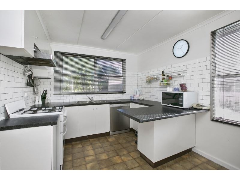 14 Nodding Avenue, Frankston North VIC 3200