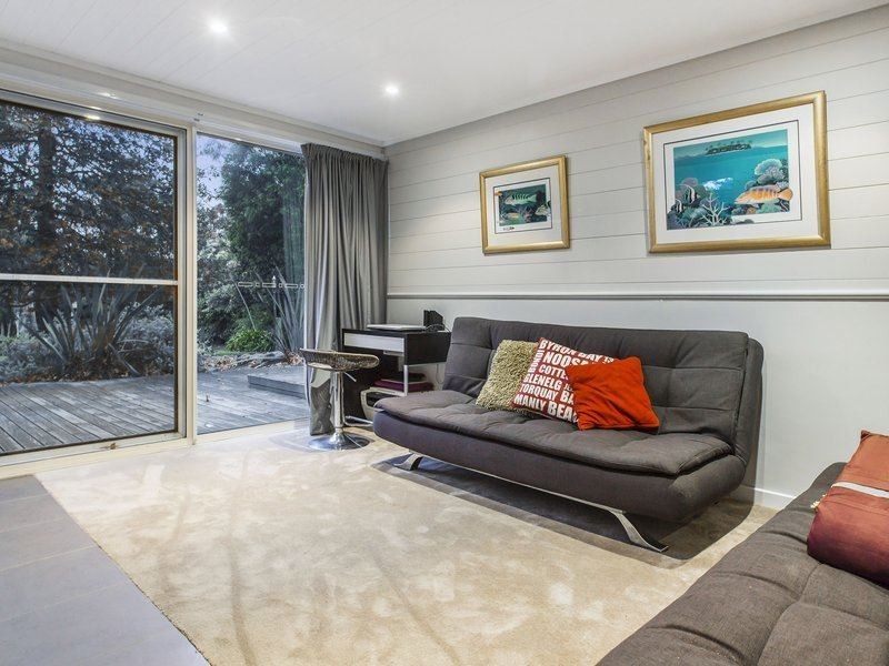 7 Dickinson Grove, Mount Martha VIC 3934