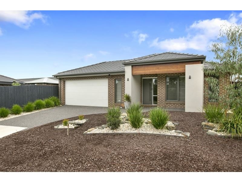 5 Blue Water Drive, Mount Martha VIC 3934