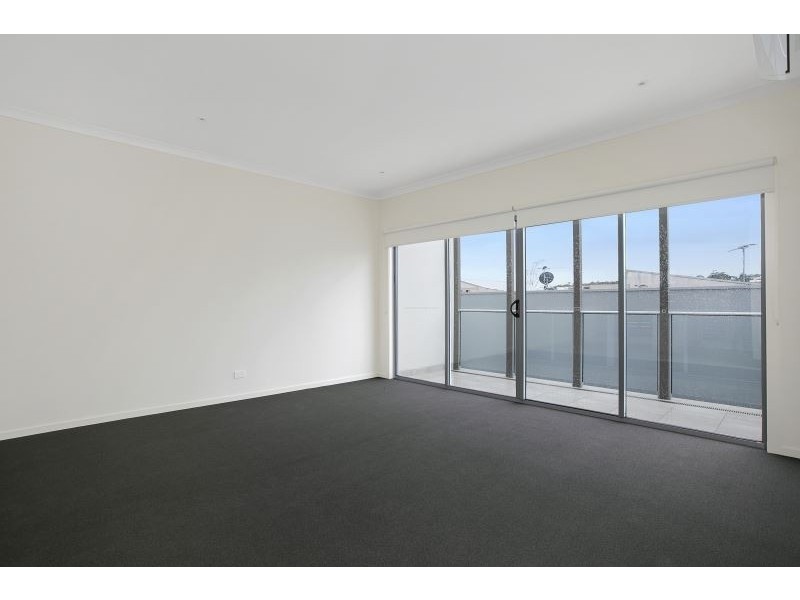 73 – 75 Barkly Street, Mornington VIC 3931