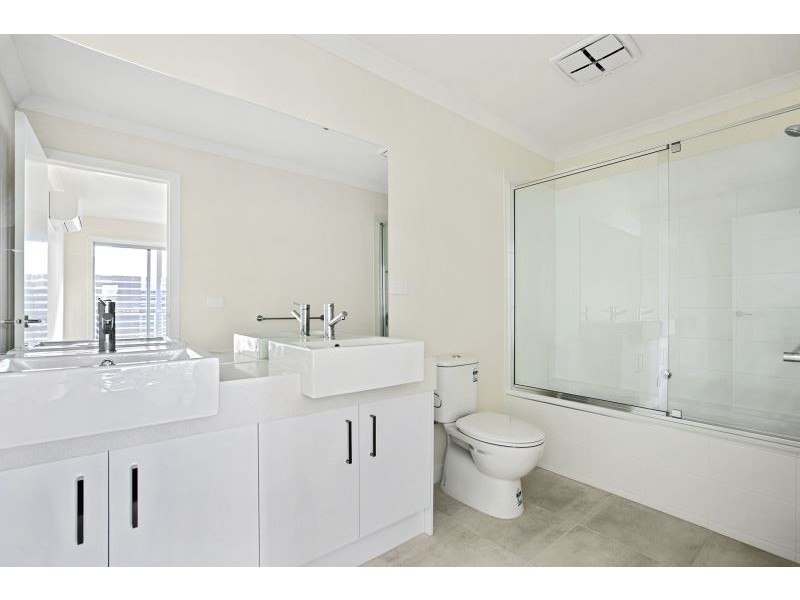 73 – 75 Barkly Street, Mornington VIC 3931