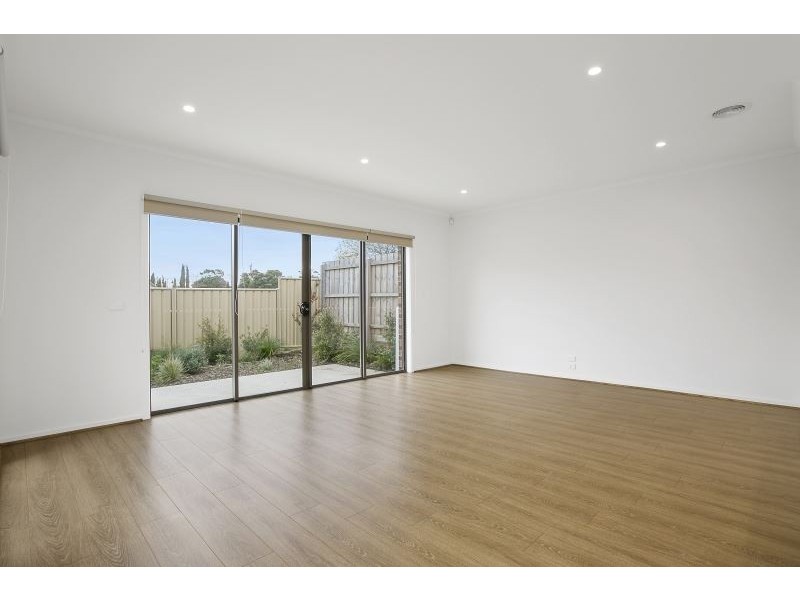 4 Seacrest Place, Mount Martha VIC 3934