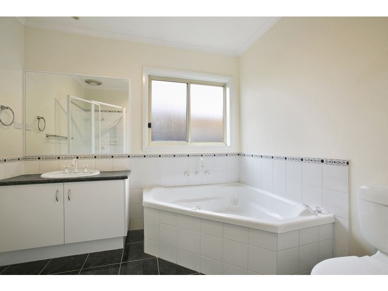 6 Creighton Way, Mornington VIC 3931