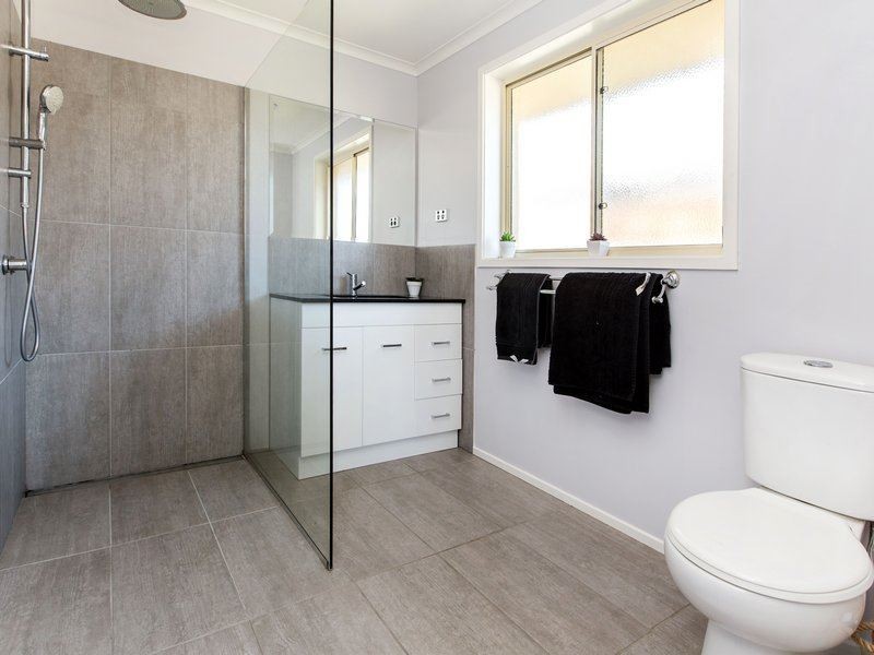 13 Caversham Drive, Mornington VIC 3931