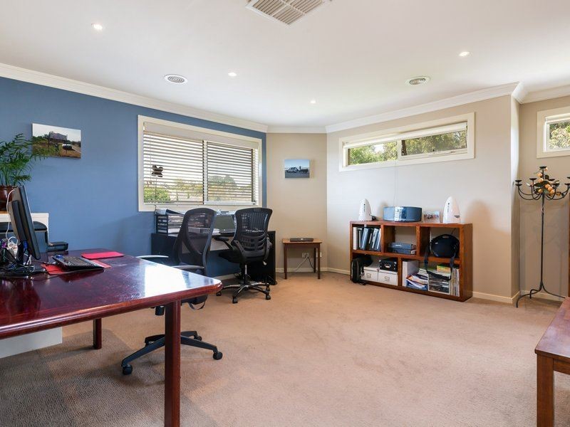 1/14-16 Lucerne Avenue, Mornington VIC 3931
