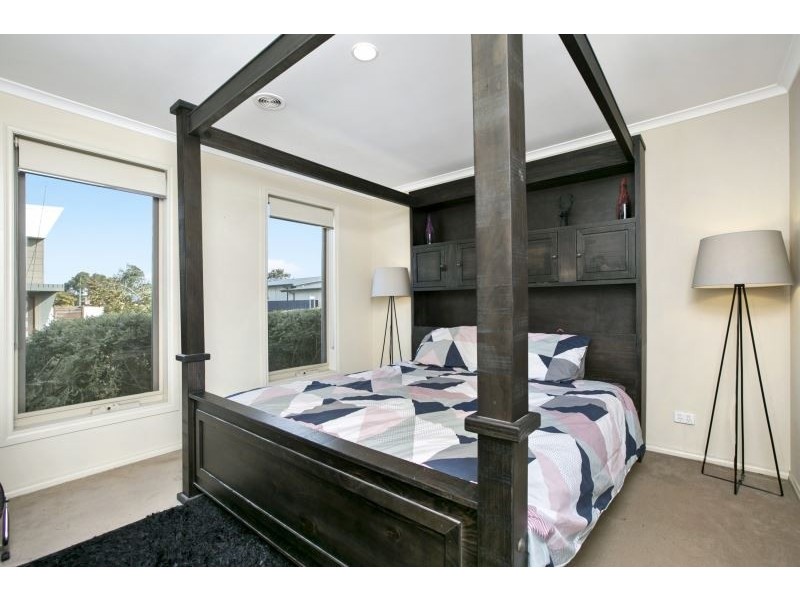 8 Ruby Cove, Mornington VIC 3931