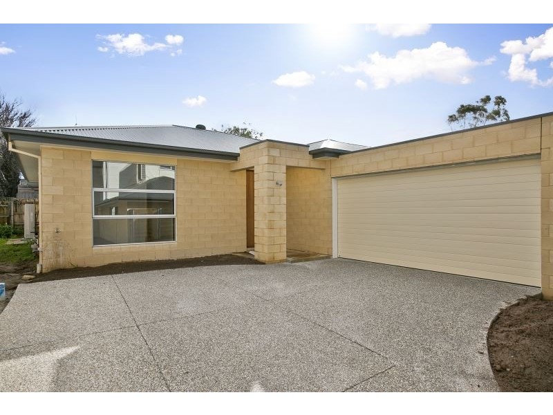2/19 Kent Street, Mornington VIC 3931