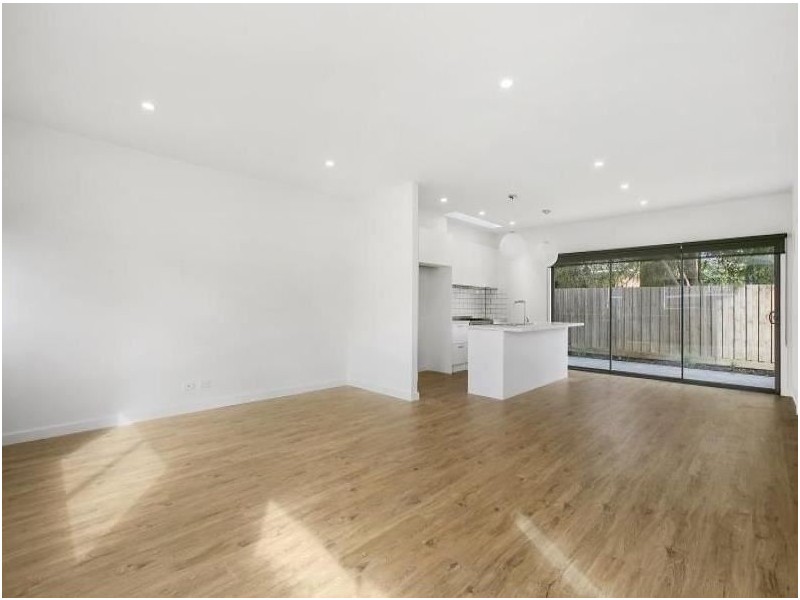 3/51 Van Ness Avenue, Mornington VIC 3931