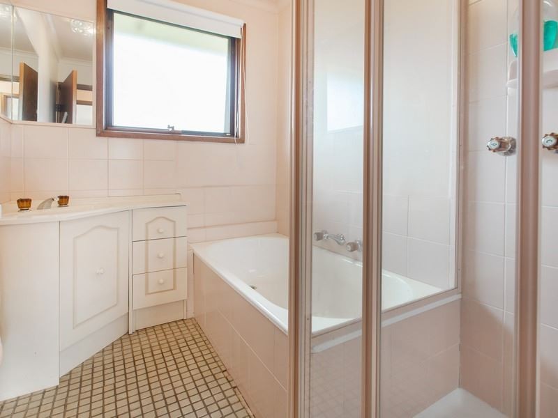 10 St James Crescent, Mount Eliza VIC 3930