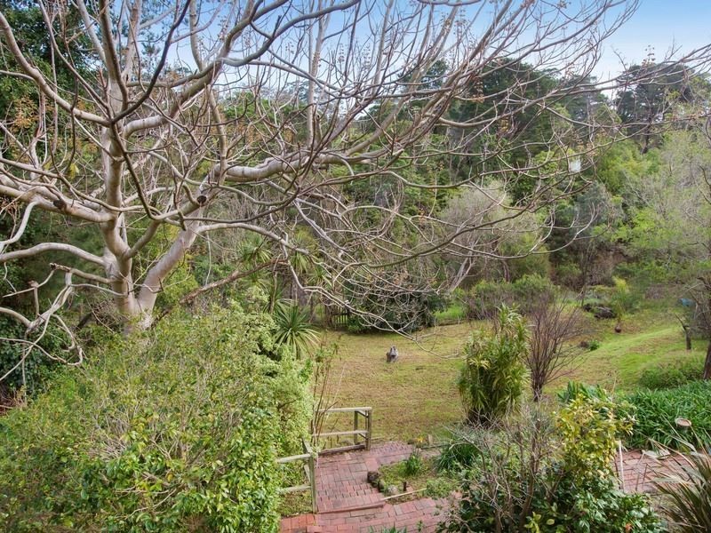 10 St James Crescent, Mount Eliza VIC 3930