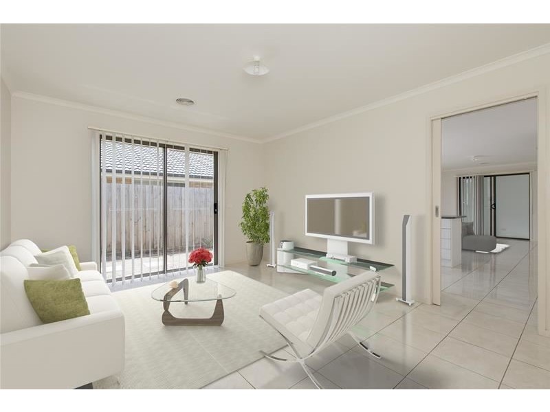 17 Elspeth Circuit, Mount Martha VIC 3934