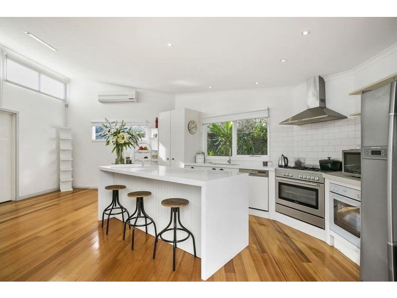 1 Oak Grove, Mount Martha VIC 3934