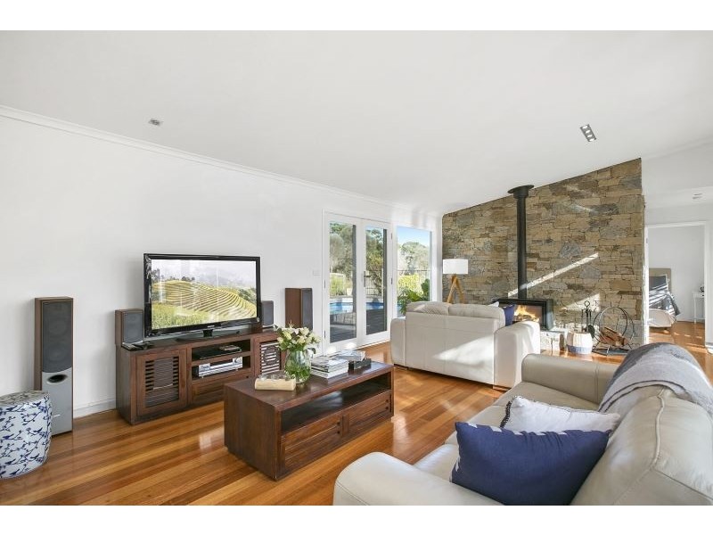 1 Oak Grove, Mount Martha VIC 3934