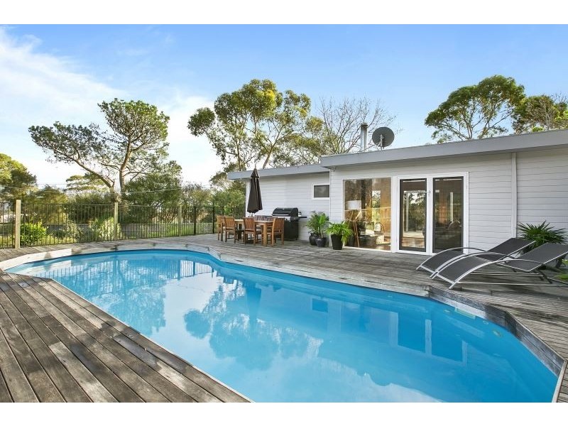 1 Oak Grove, Mount Martha VIC 3934