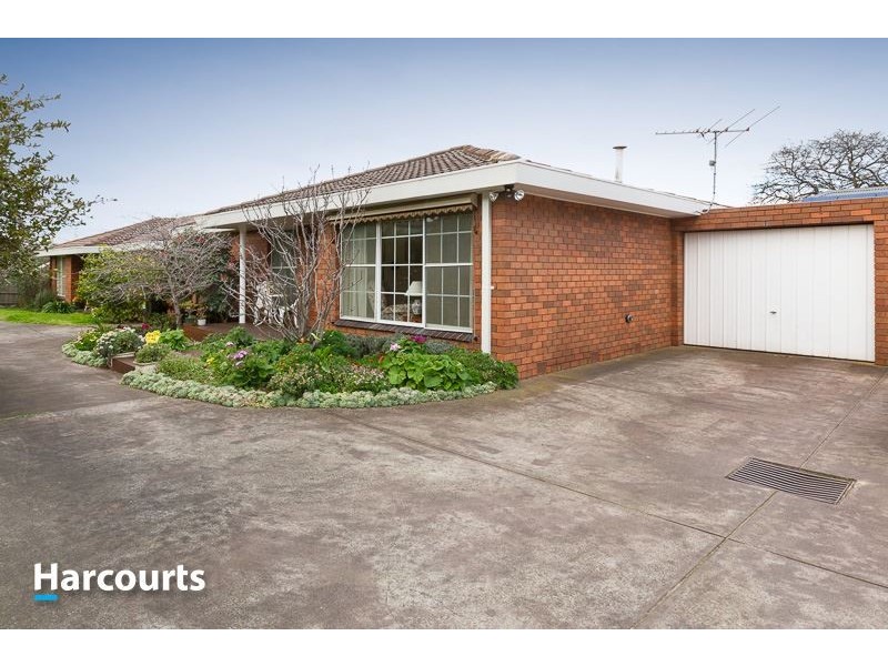 2/15 Beatty Parade, Mornington VIC 3931