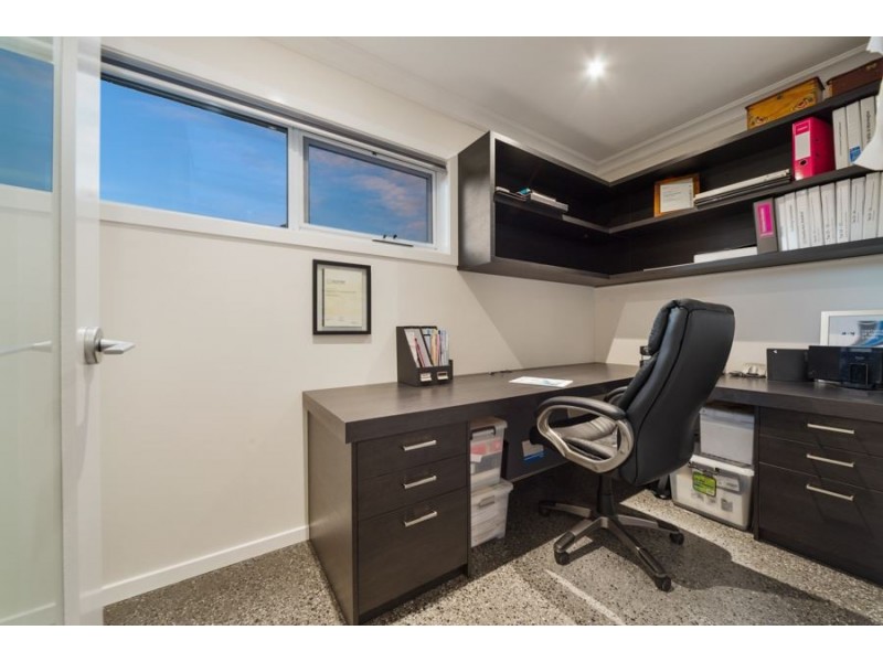 24 Beatty Parade, Mornington VIC 3931