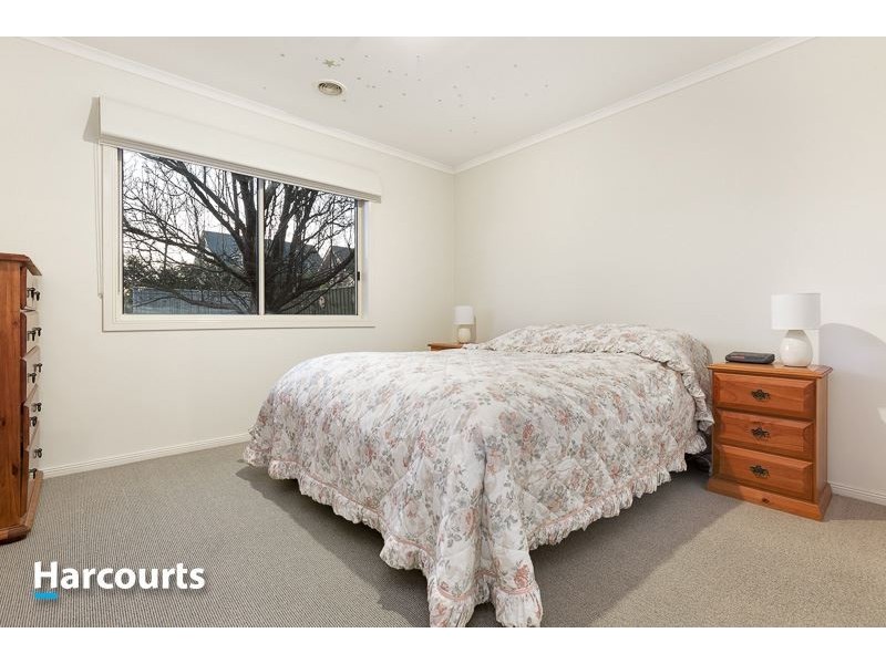 2 Moonrise Place, Mornington VIC 3931